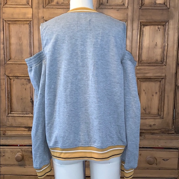 Cut-out shoulder sporty jacket - Picture 3 of 5